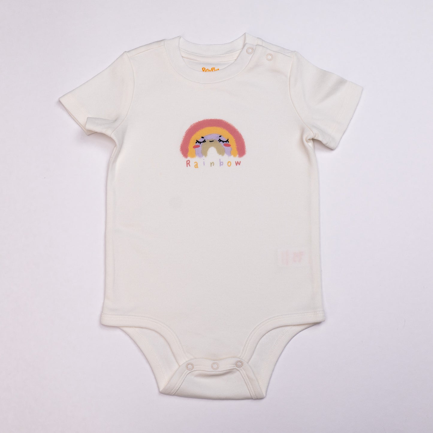 Petite First cotton baby apparel is gentle to dedicate skin. Suitable for toddlers, providing a gentle care to babies. With size ranging from 6 months to 3 years old, Lovely and stylish clothing, designed by Hong Kong designers, make the best outfit for adorable petite ones for different seasons.