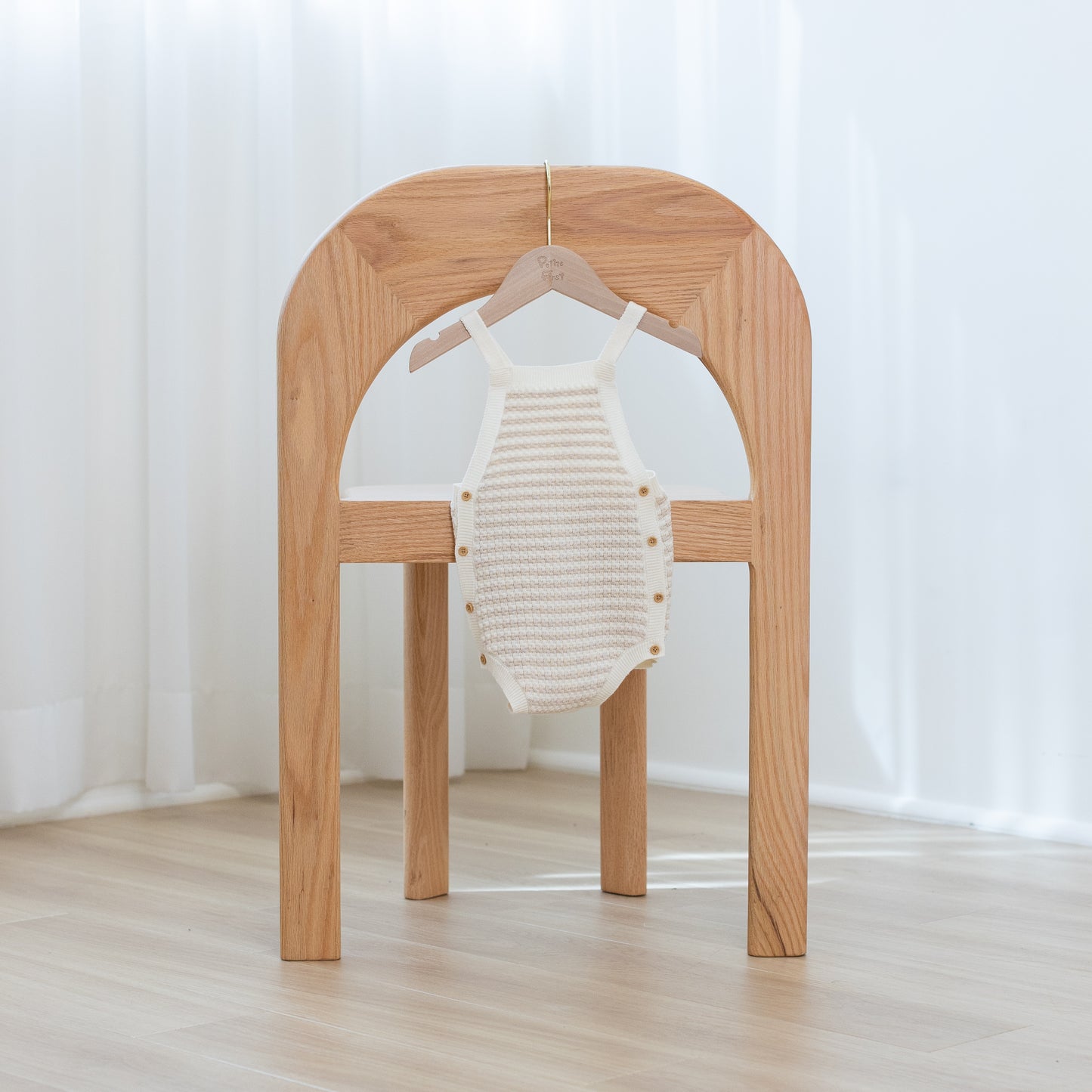 Petite First cotton baby apparel is gentle to dedicate skin. Suitable for toddlers, providing a gentle care to babies. With design for pullover cardigans, baby rompers and onesies, Petite First offers size ranging from 6 months to 3 years old, Lovely and stylish clothing, designed by Hong Kong designers, make the best outfit for adorable petite ones for different seasons.