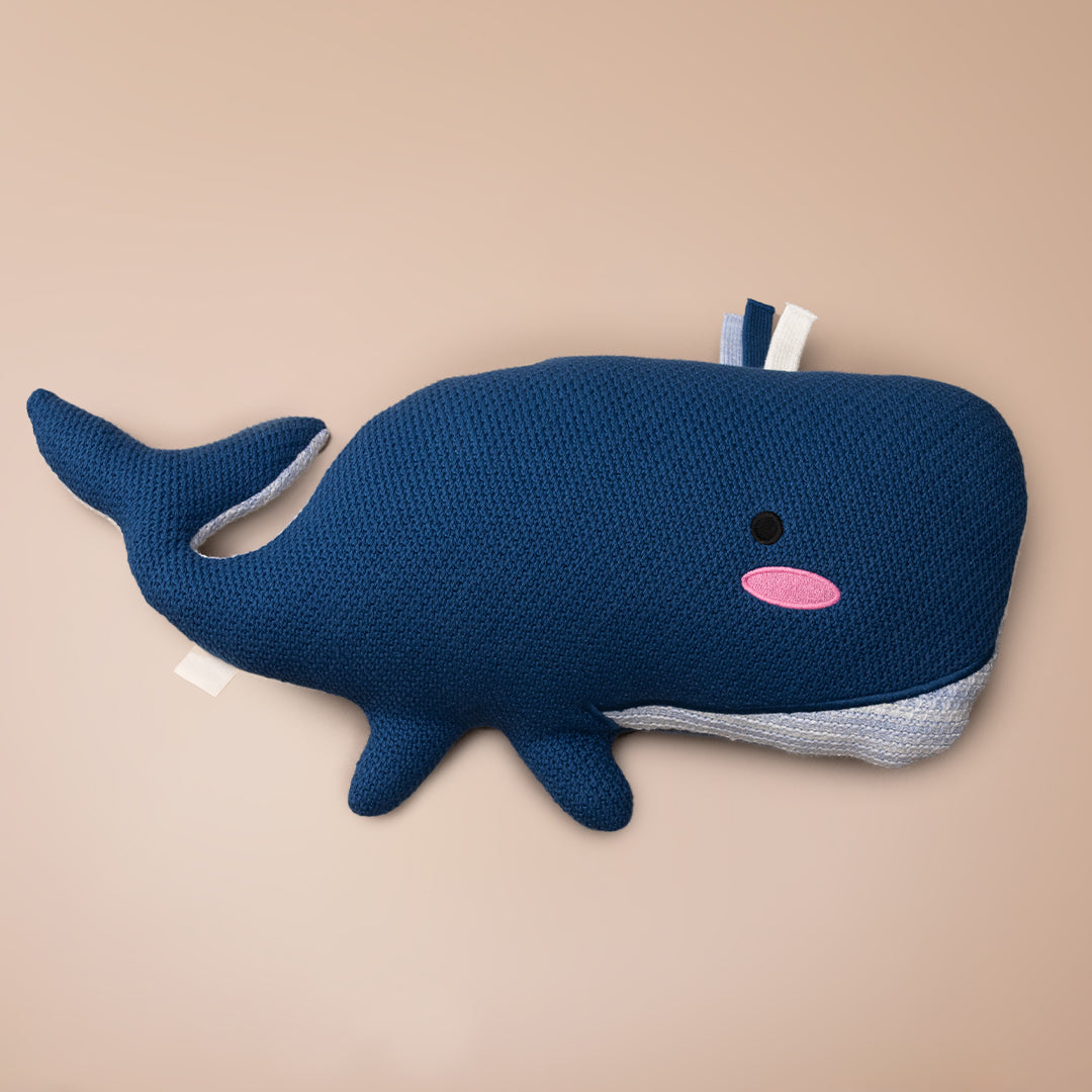 Wally the Whale (L)