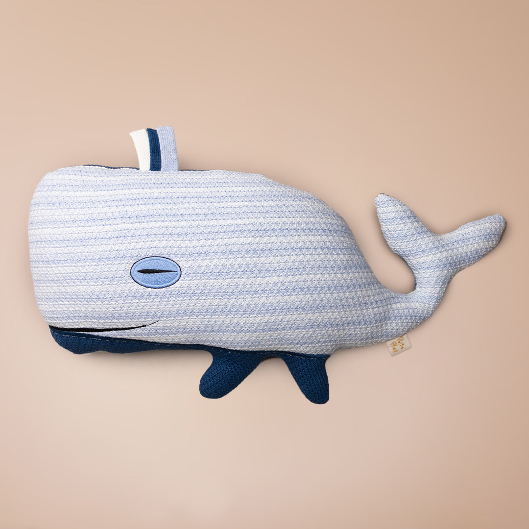 Wally the Whale (L)