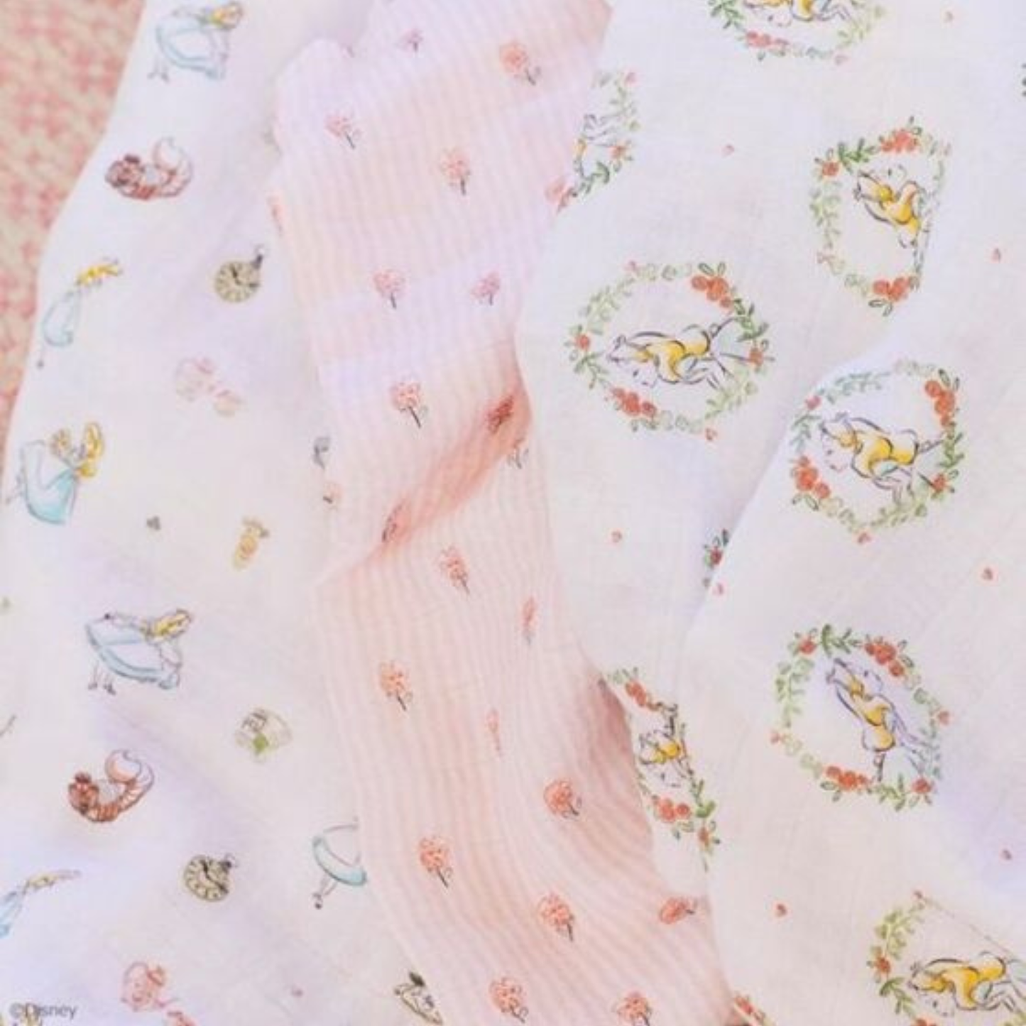 Aden + Anais Classic Swaddles - Alice in Wonderland (Pack of 3)