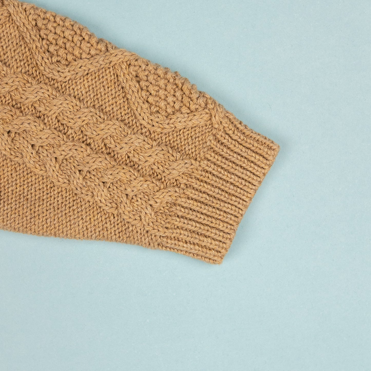 Cable Knit Pullover with Pants Caramel