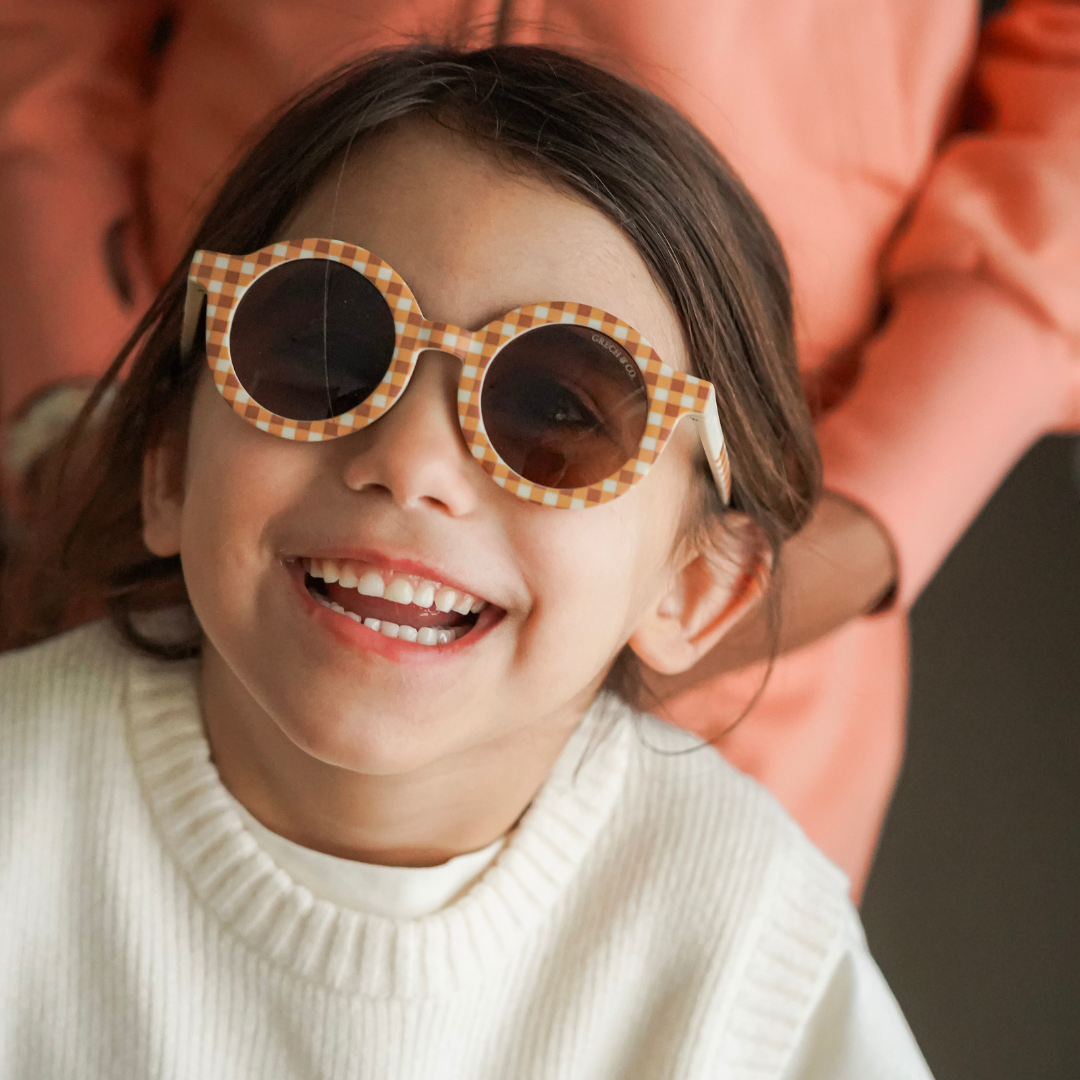 Original Round Sustainable Sunglasses | Bio-Based Bendable Polarized | Sienna Gingham