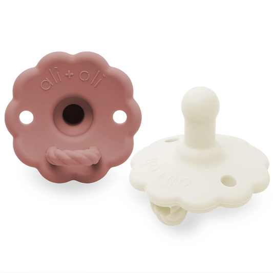 Ali+Oli Pacifier Set Flower (Cedar & Snow)