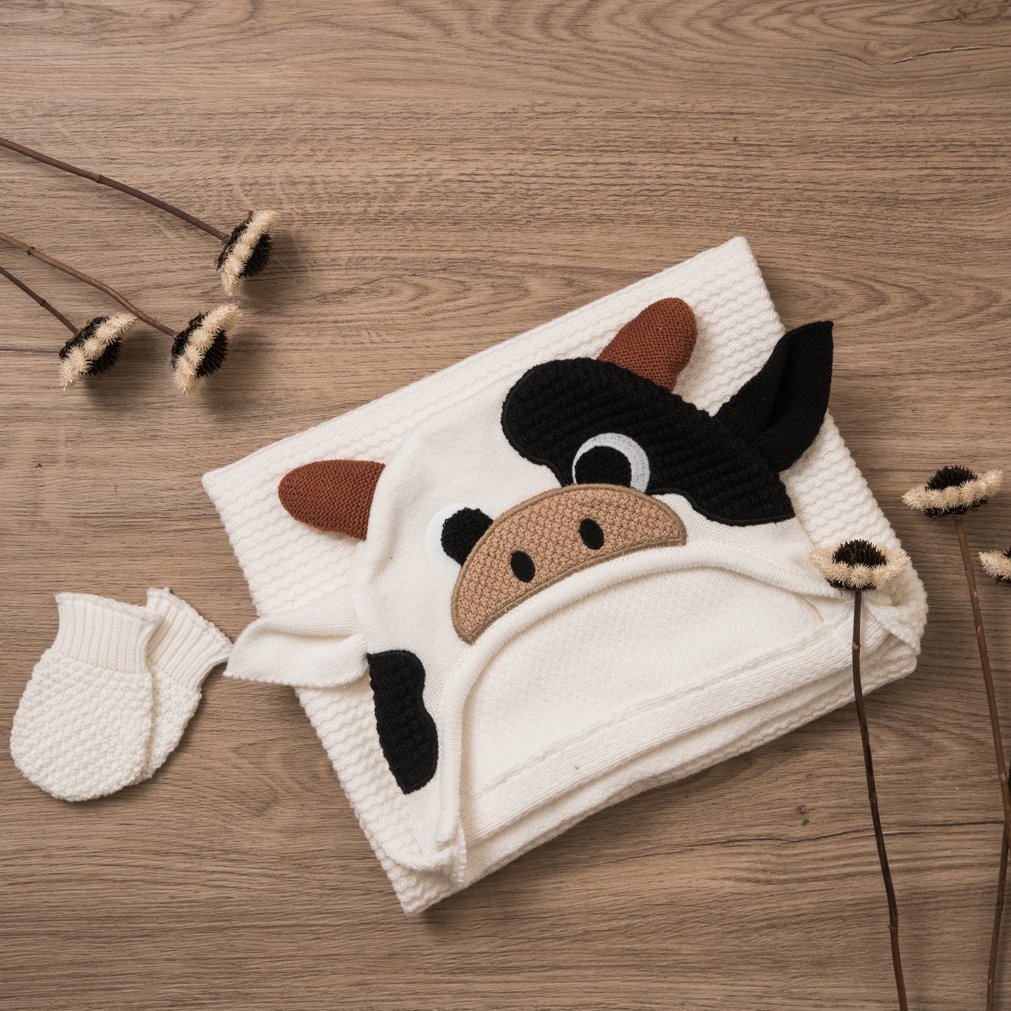 Little Cow Blanket & Petite Friends Gift Set